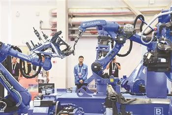 人机共生 与机器人“共建”未来世界