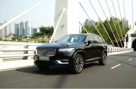 沃尔沃XC90 T8：定义豪华的新标准